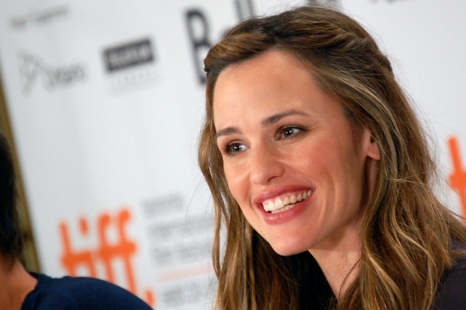 Jennifer Garner vuelve a Los Angeles sin anillo